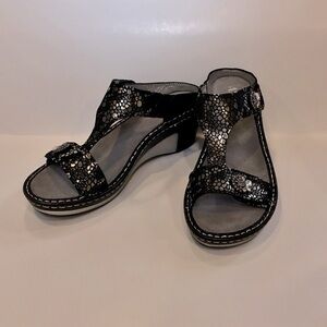 New - Algeria LARA Pewter Mosaic Wedge Slide Sandals, 40